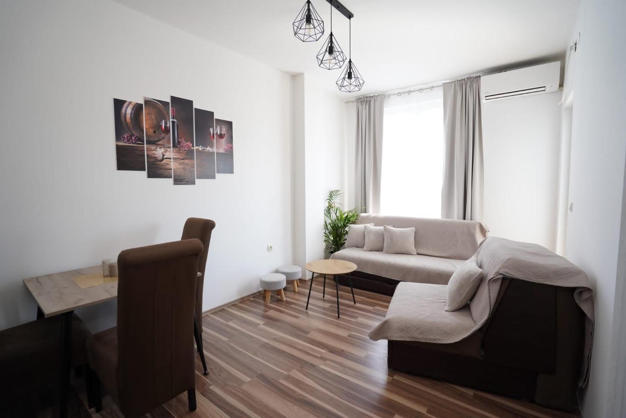 Todor Apartmani Кладово Экстерьер фото